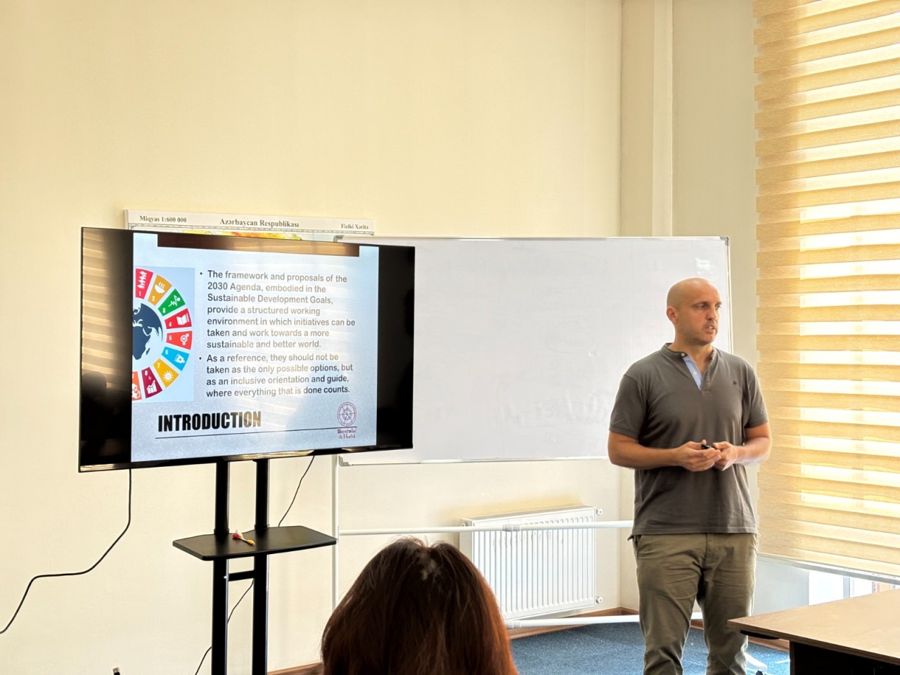 İspaniyanın Huelva Universitetinin əməkdaşı ADAU-da olub - FOTOLAR